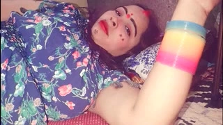 Hottie aunty has sex