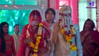 Hindu bhabhiji with round tits