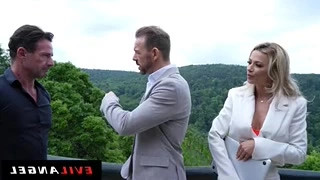 Milf fucking in ass in the house