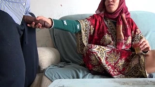 Arab woman jerking bbc