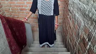 Nude aunty with curvy body
