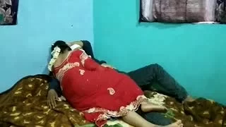 Bhabhiji in saree fucking with devar