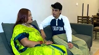 Nude bahu has sex